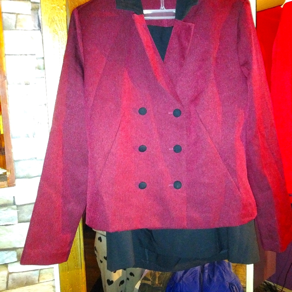 Skirt suit